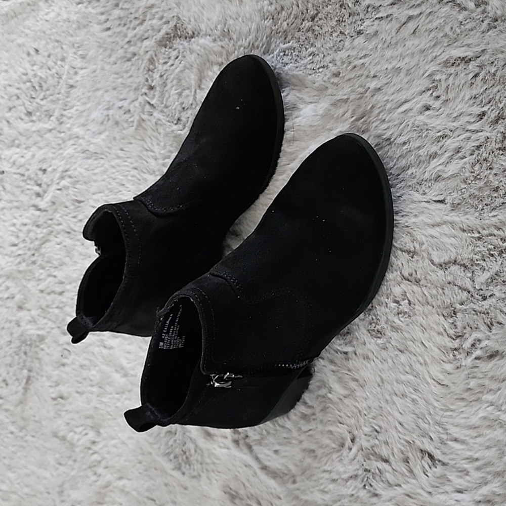 Black Short Suede ankle Booties with zippers. Size 3